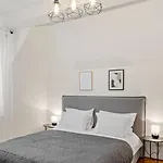 Herman Park View Cozy 1 *