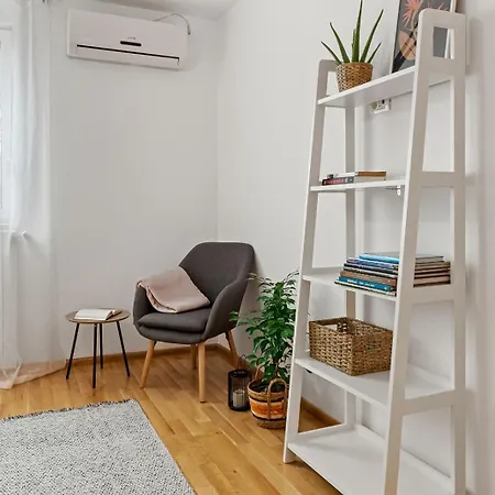 Apartment Herman Park View Cozy Bucharest
