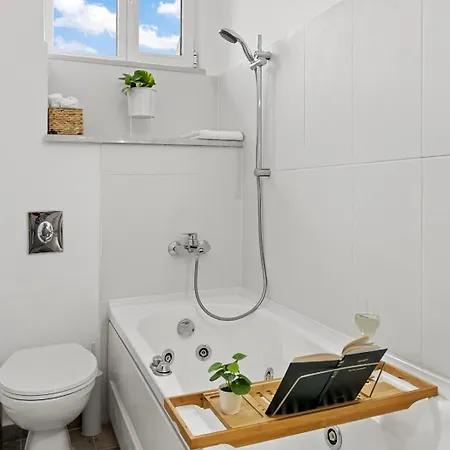 Herman Park View Cozy Apartment Bucharest