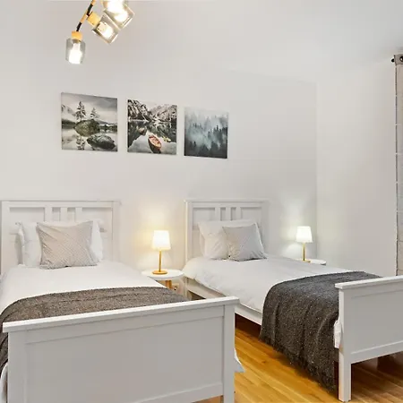 Apartment Herman Park View Cozy Bucharest