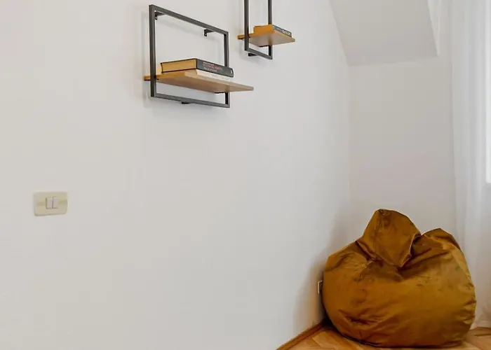 Herman Park View Cozy 1 *