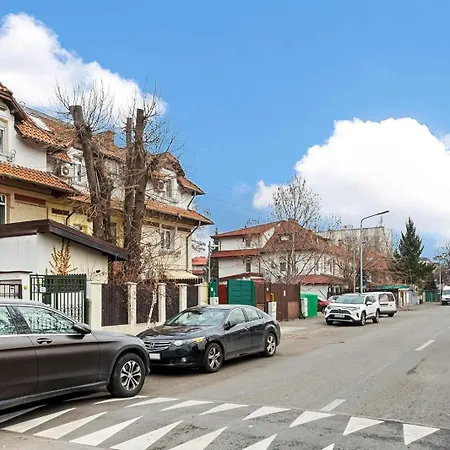 Herman Park View Cozy 1 *