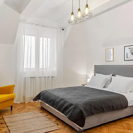 Herman Park View Cozy 1 *