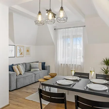 Herman Park View Cozy 1 *